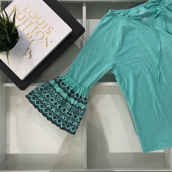 St. John’s Bay Embroidered Blouse - Picture 4 of 4